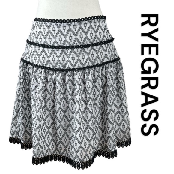RYEGRASS Lace Trimmed Skirt in Black & White, No Pockets, Fully Lined, Size 8. - Picture 1 of 7